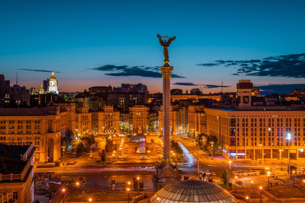 НОВОРІЧНО-РІЗДВЯНИЙ ПРИЙОМ           «ТВОЯ ІСТОРІЯ УСПІХУ — СЕРЕД ЛІДЕРІВ XXI СТОЛІТТЯ!».       19 грудня 2025 року, ГК «Україна», м. Київ.